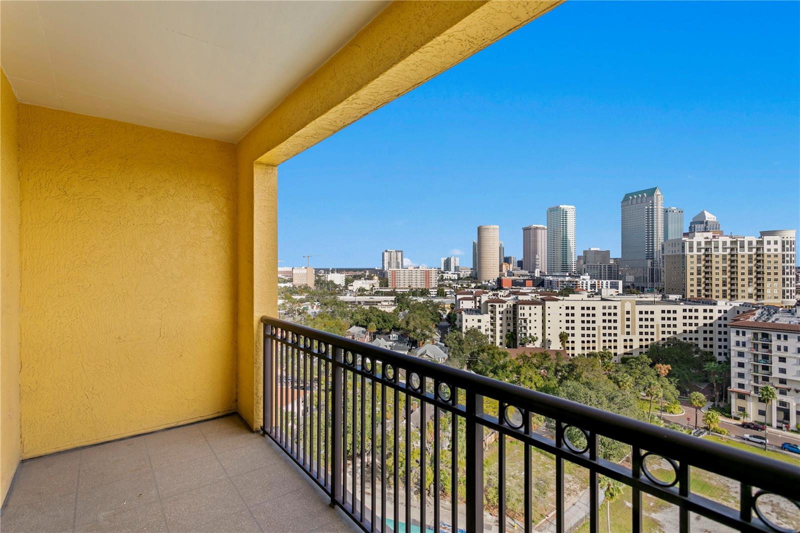 Image 8 of 51 For 345 Bayshore Boulevard 1512