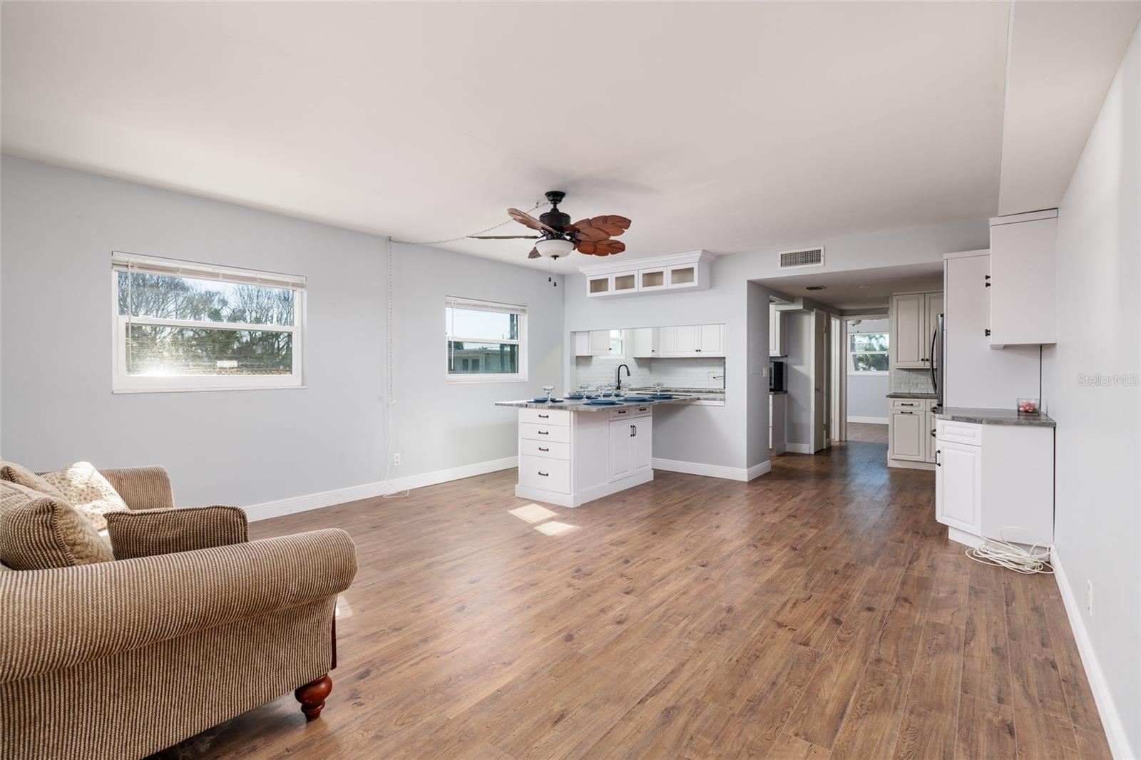 Image 13 of 51 For 6000 2nd Street E 6