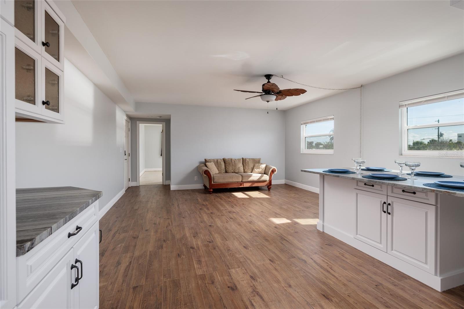 Image 14 of 51 For 6000 2nd Street E 6