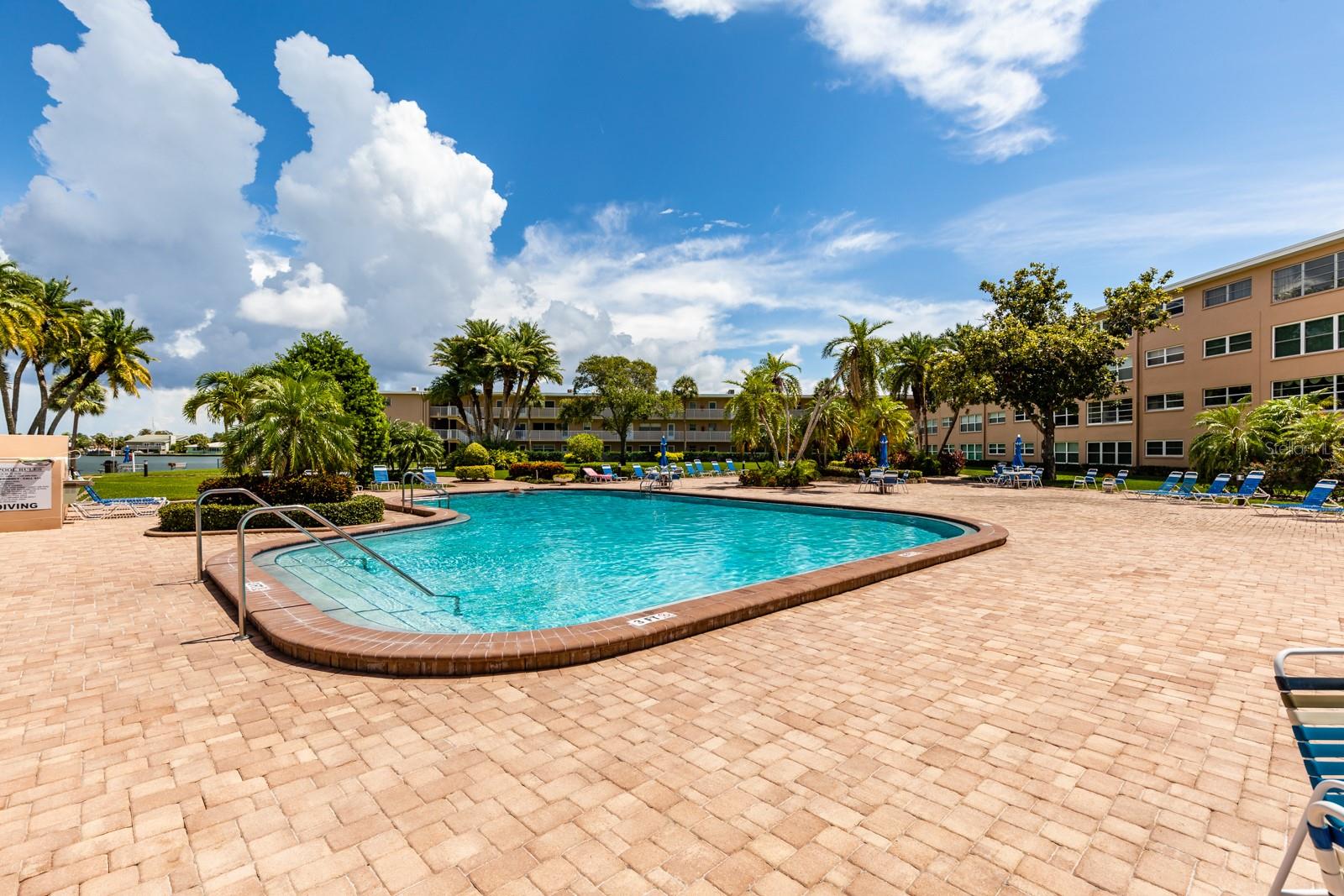 Image 42 of 51 For 6000 2nd Street E 6