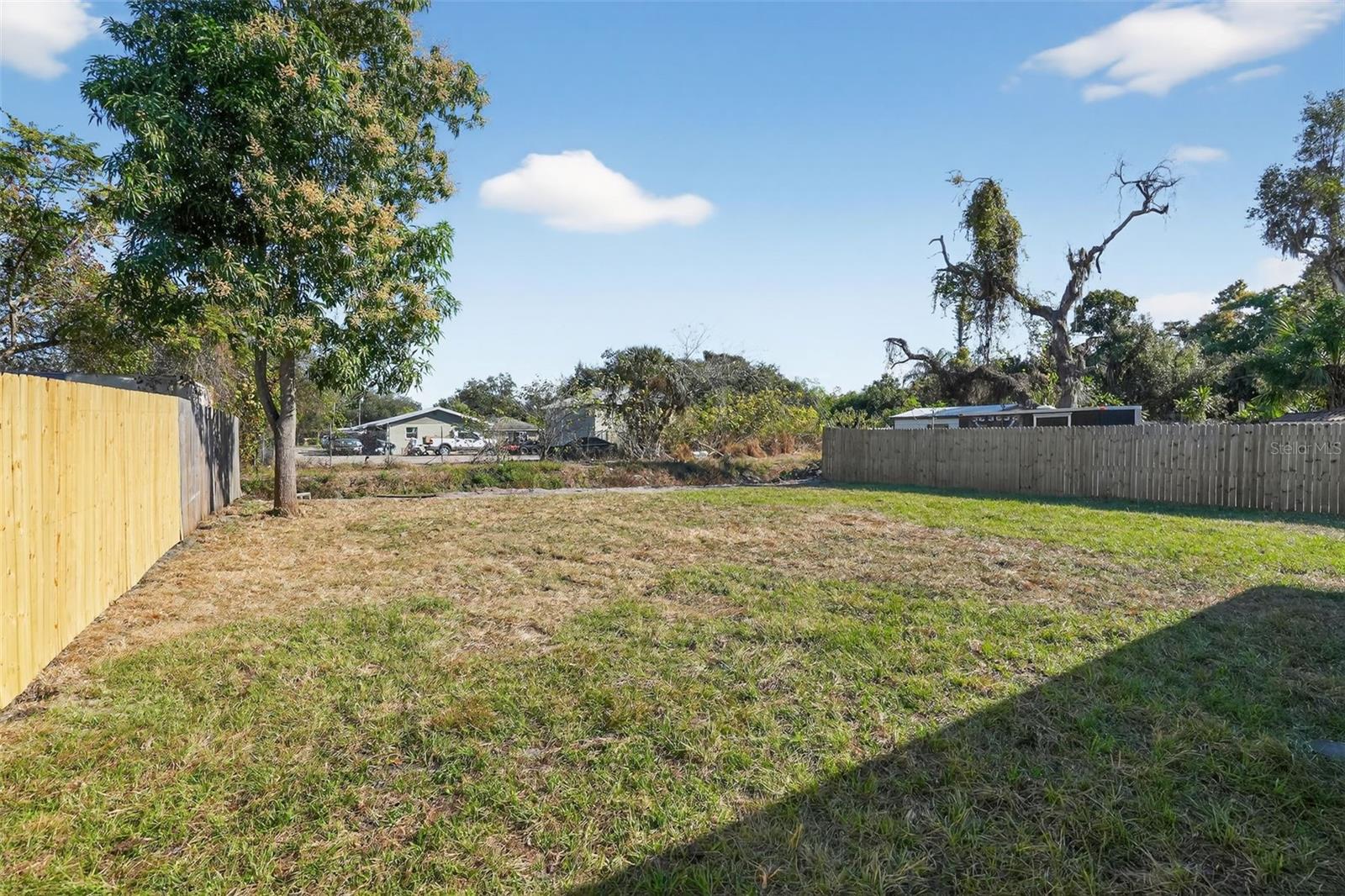 Image 8 of 9 For 2324 5th Avenue Drive E