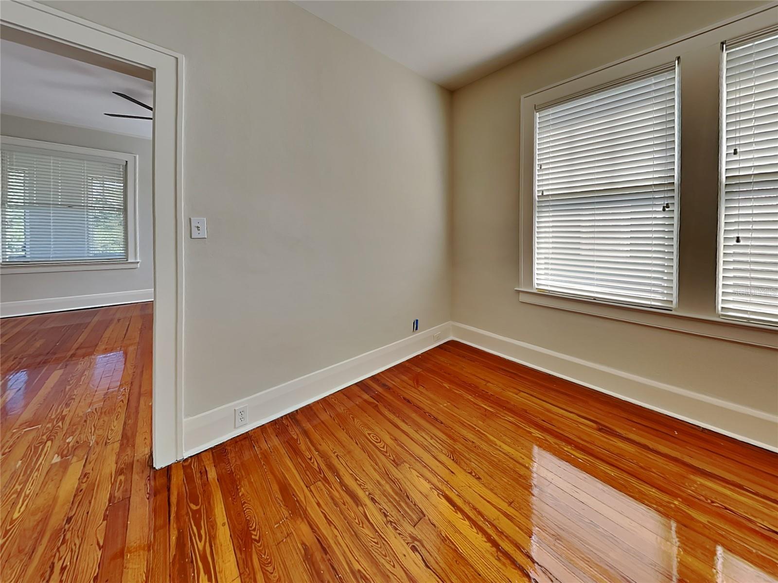 Image 12 of 52 For 1806 Morrison Avenue 3