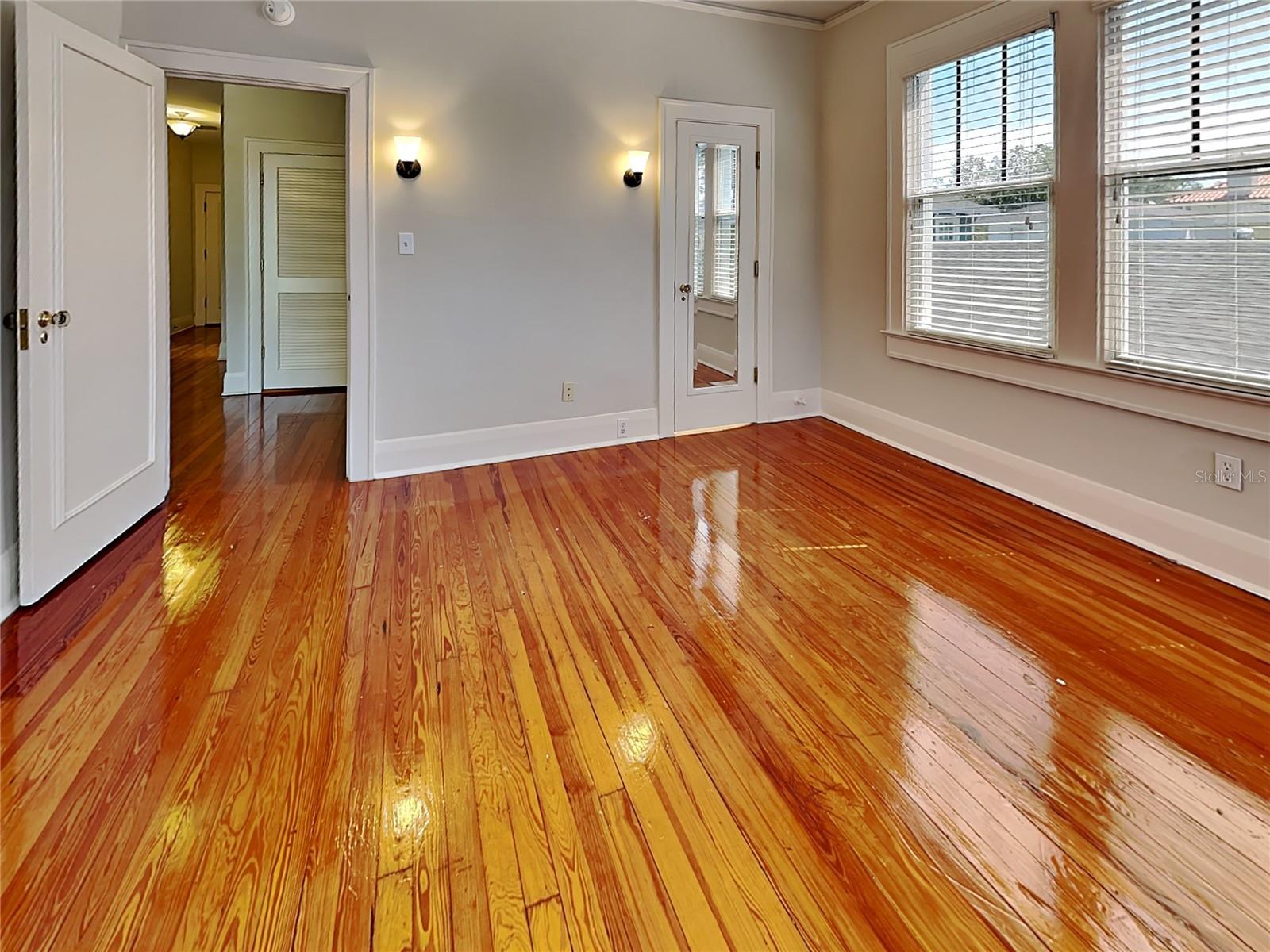 Image 24 of 52 For 1806 Morrison Avenue 3