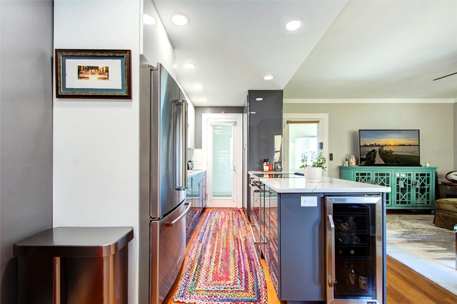 Image 16 of 80 For 130 4th Avenue N 610