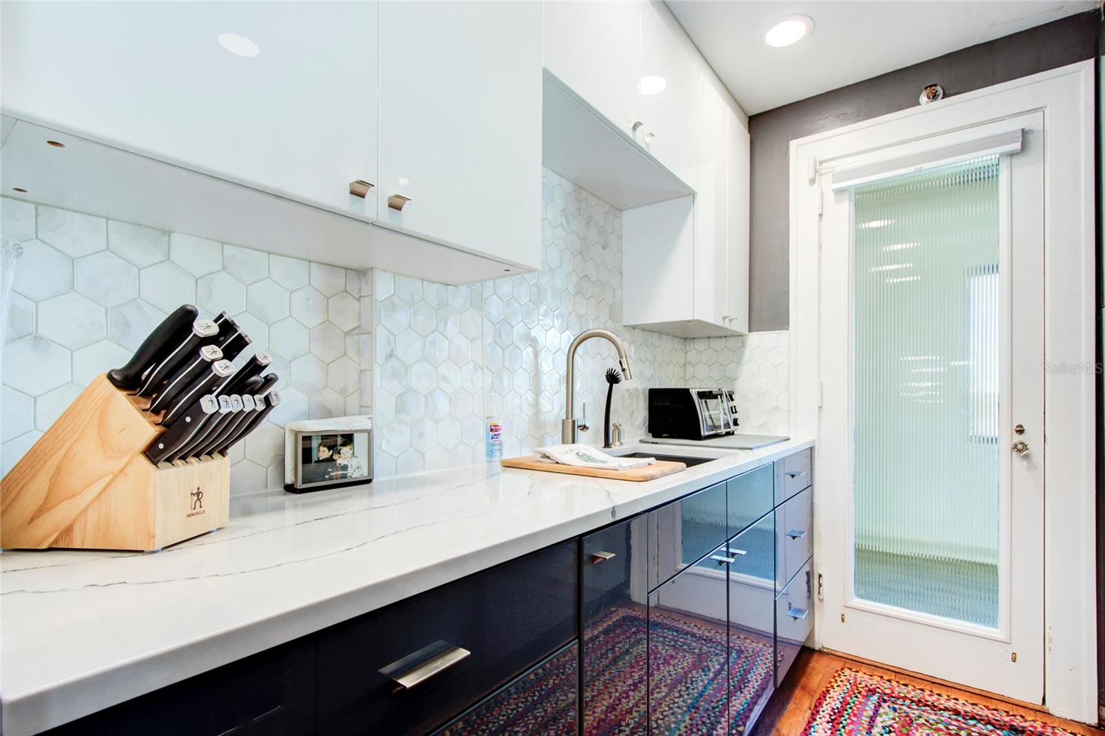 Image 20 of 80 For 130 4th Avenue N 610