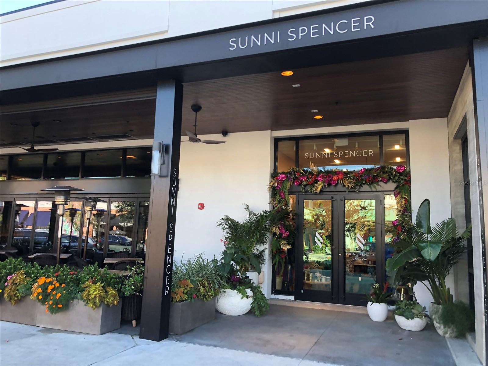 Image 12 of 60 For 903 Bruce Street