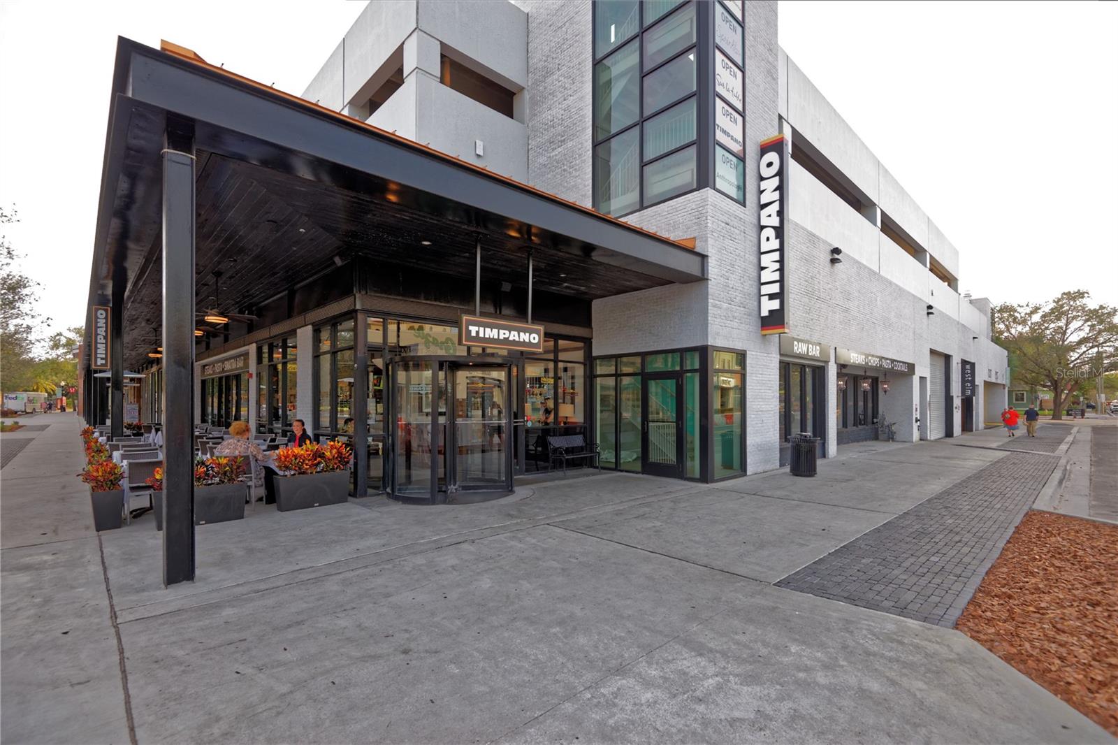 Image 15 of 60 For 903 Bruce Street