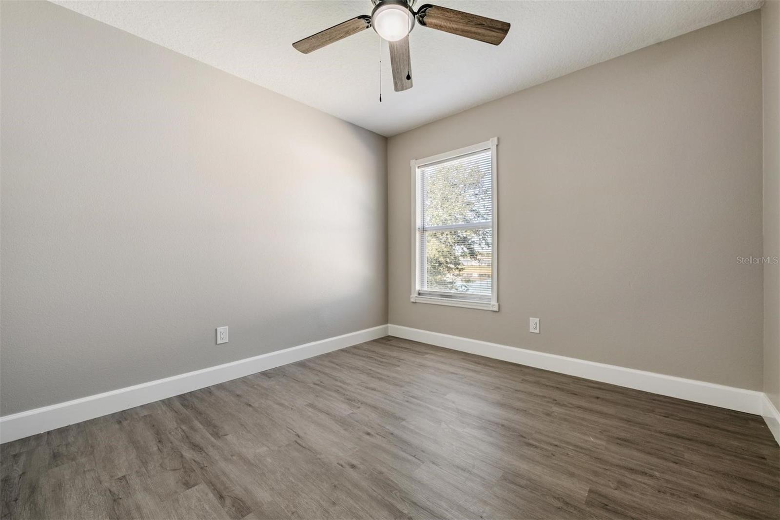 Image 21 of 30 For 11511 Misty Isle Lane