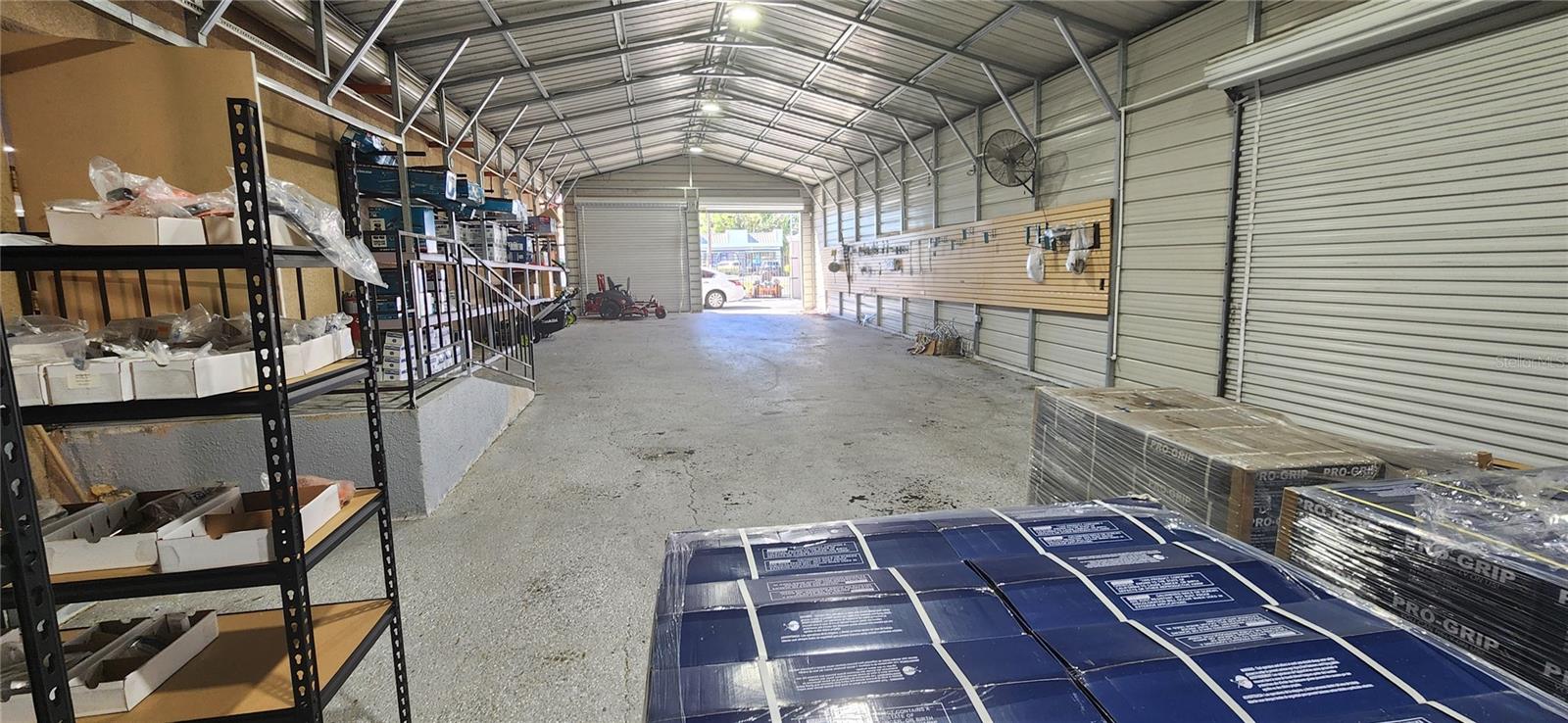 Listing photo id 8 for 7941 N Armenia Ave,