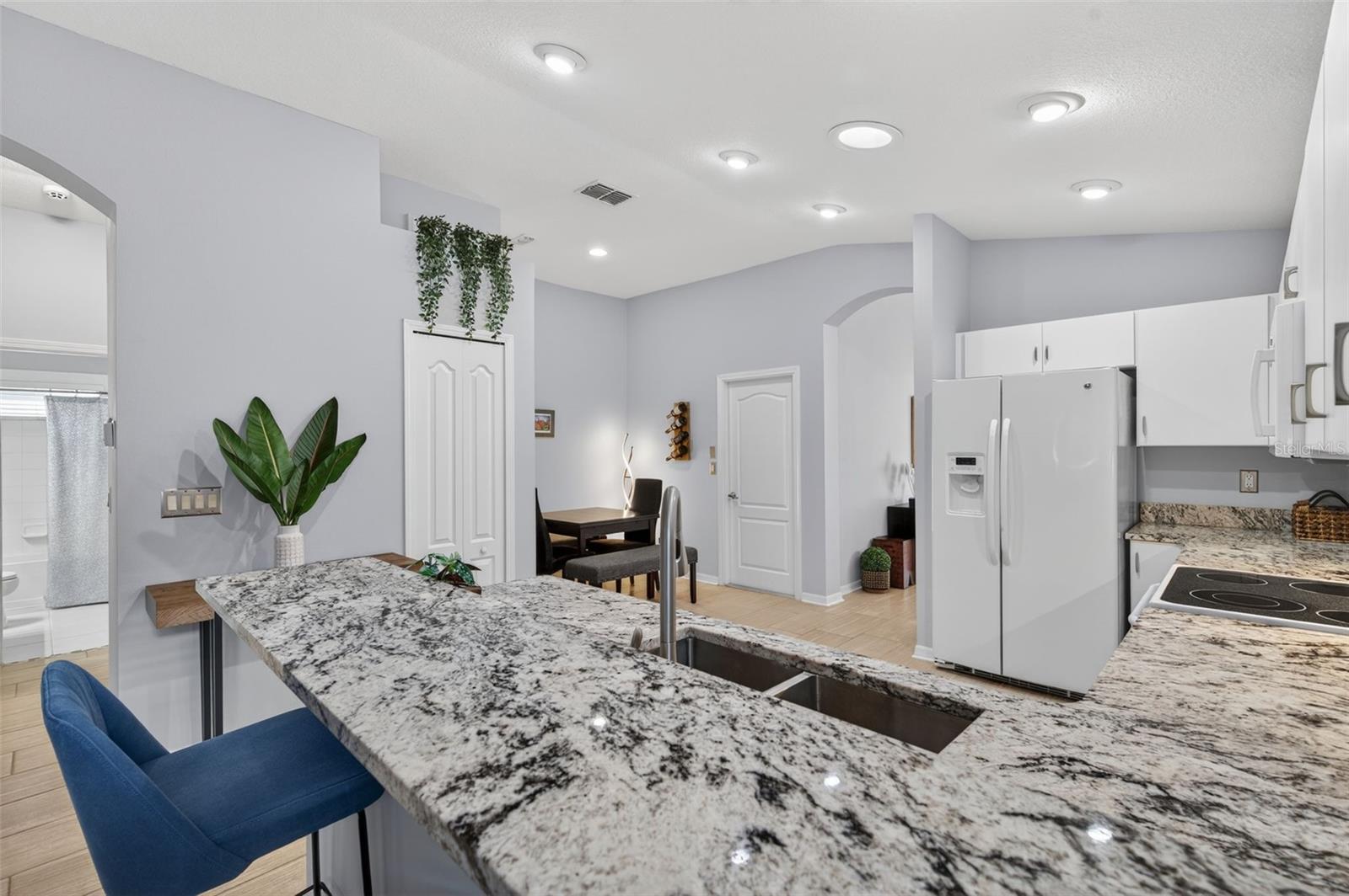 Image 7 of 38 For 12629 White Bluff Road