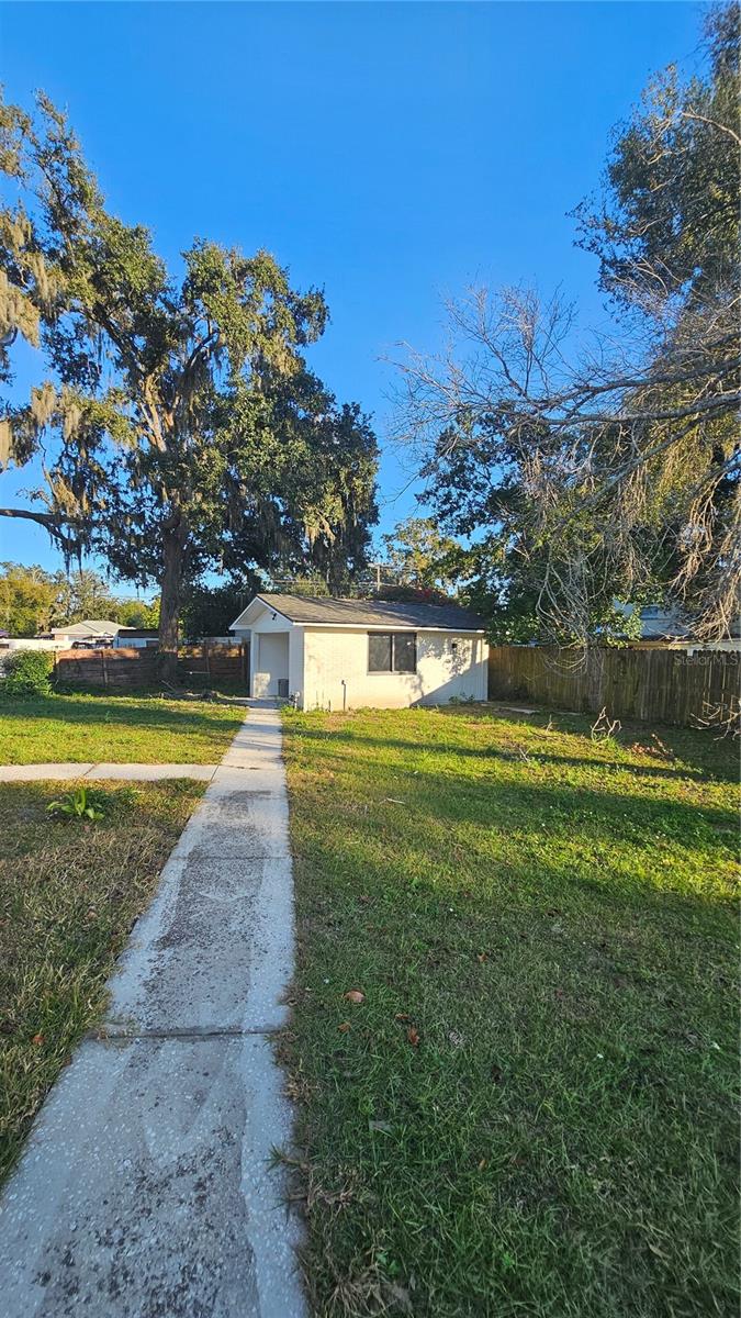 Image 14 of 30 For 803 Morse Street