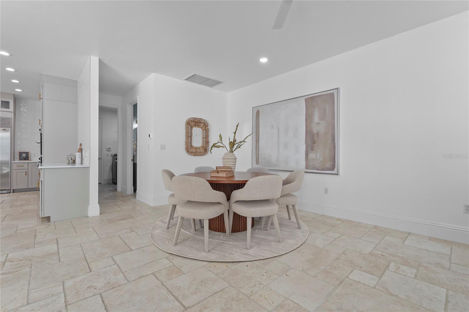 Image 24 of 98 For 1826 Boyce Street