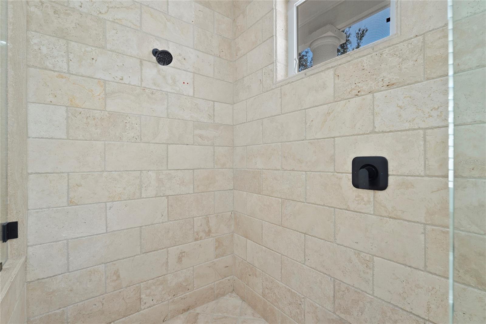 Image 39 of 98 For 1826 Boyce Street