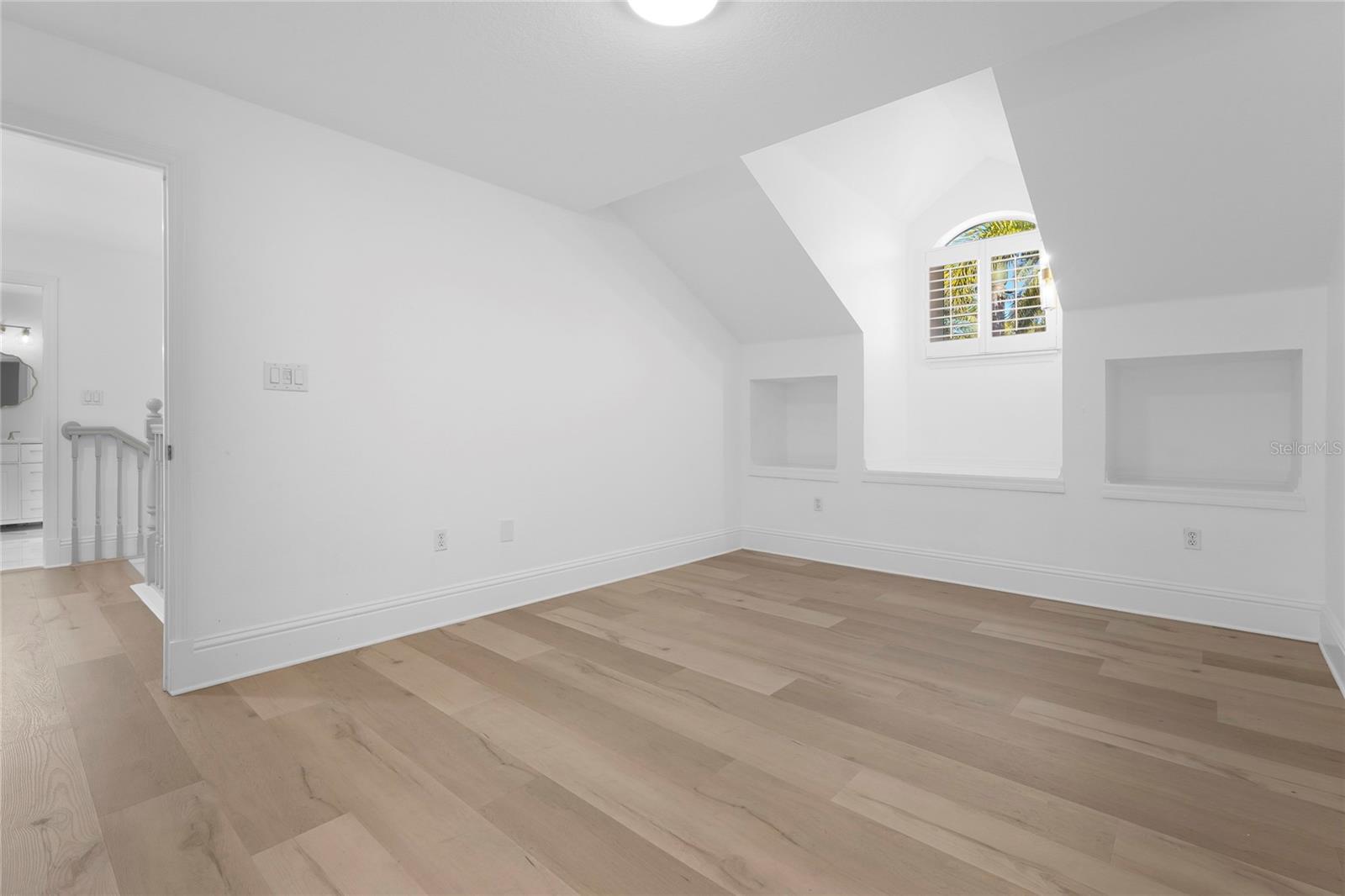 Image 53 of 98 For 1826 Boyce Street