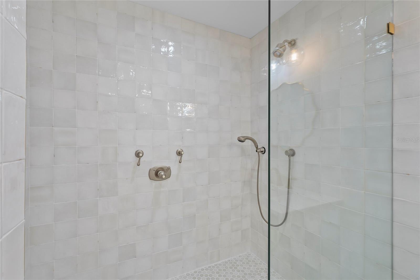 Image 72 of 98 For 1826 Boyce Street