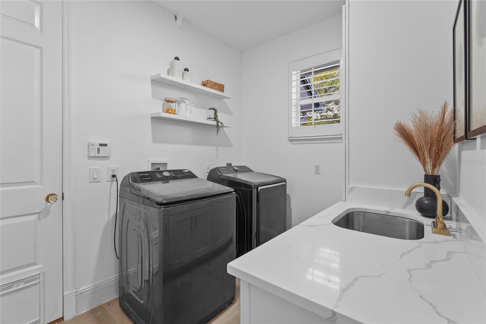 Image 73 of 98 For 1826 Boyce Street