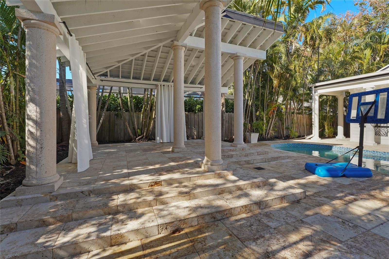 Image 82 of 98 For 1826 Boyce Street