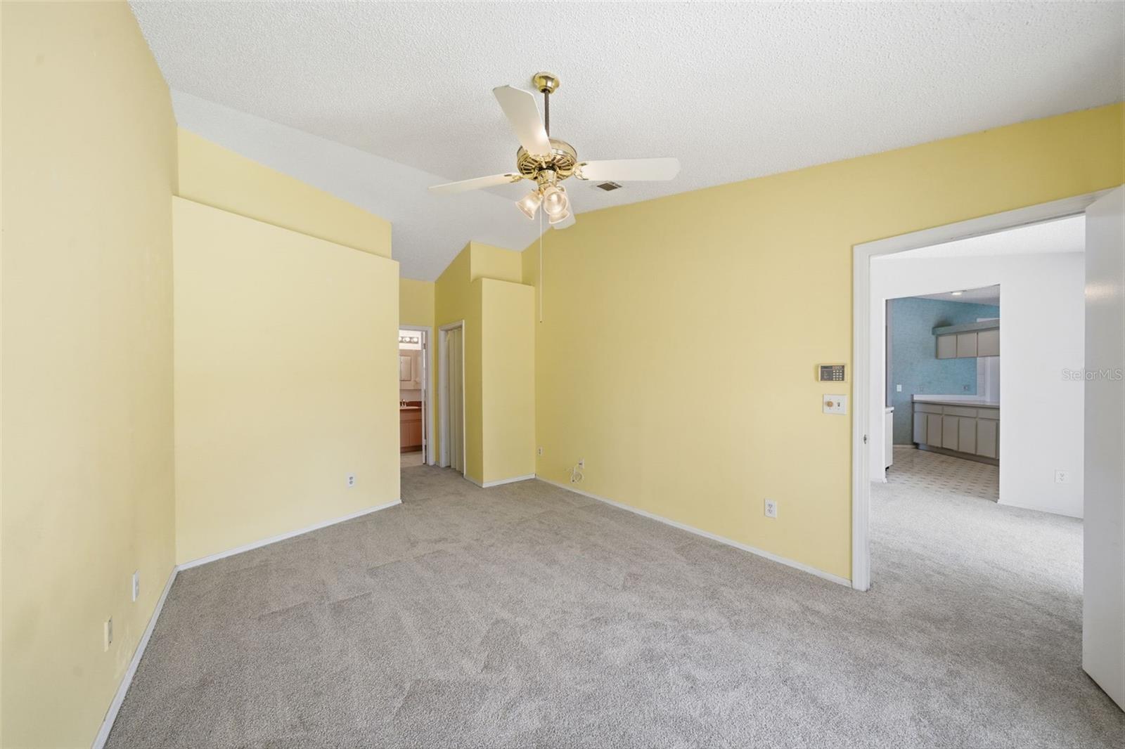 Image 29 of 46 For 12006 Littleberry Court