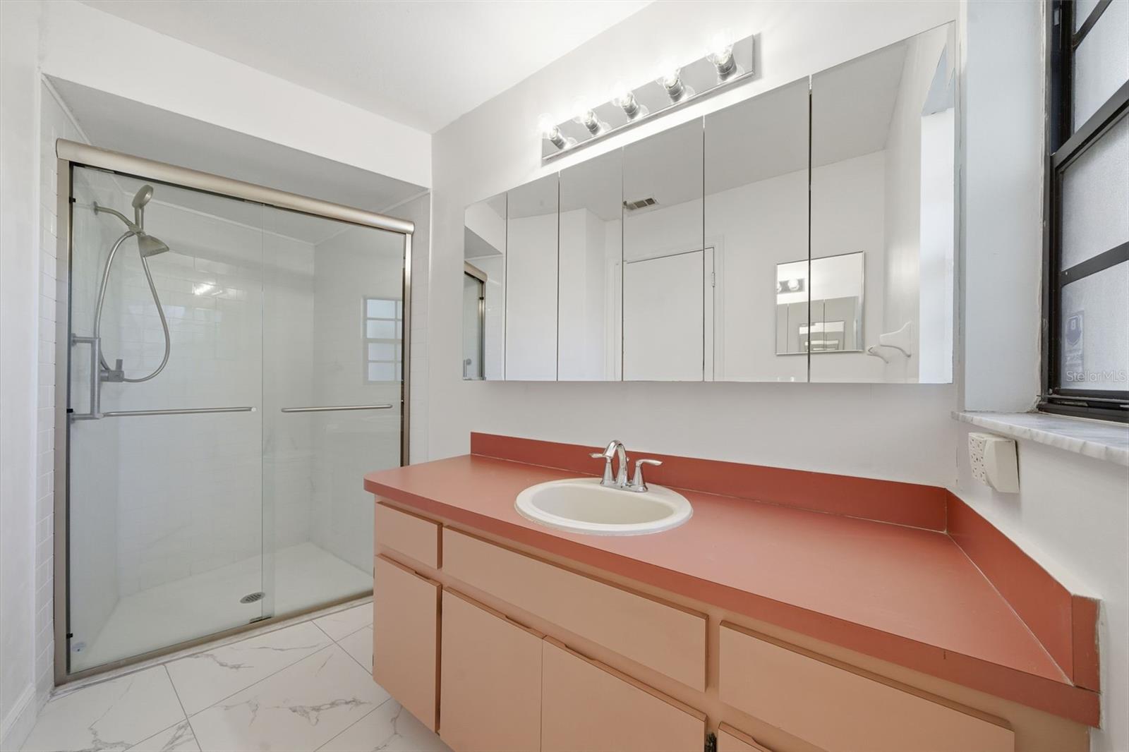 Image 30 of 46 For 12006 Littleberry Court