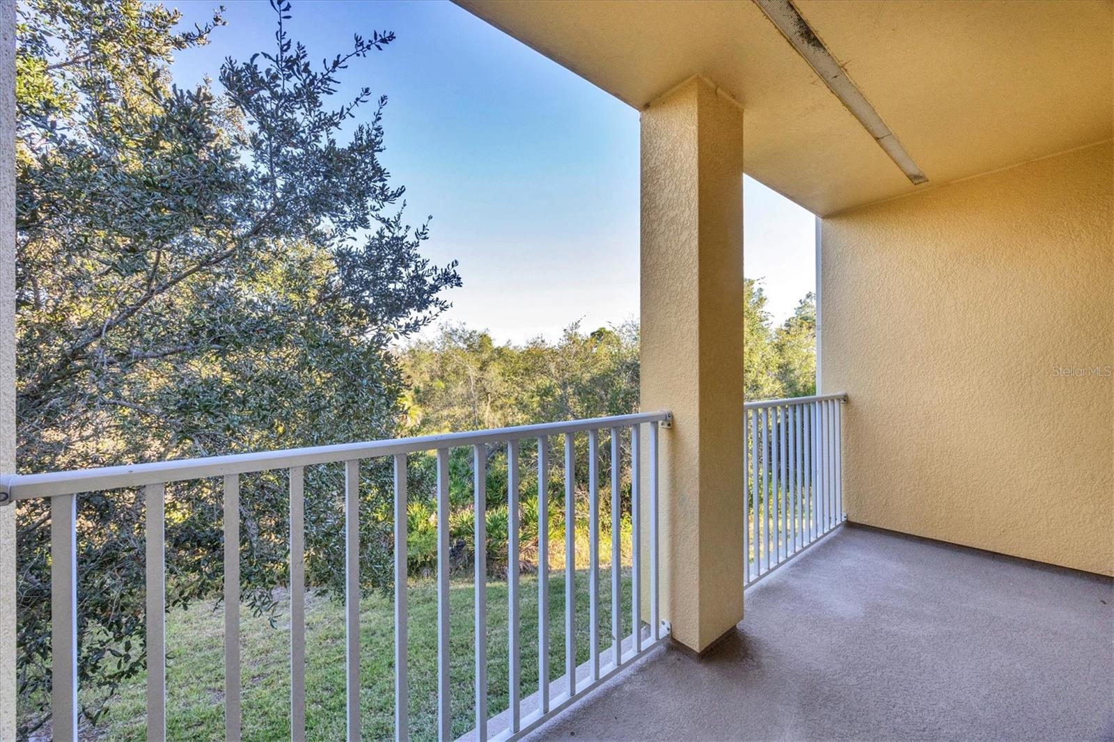 Image 29 of 40 For 8944 White Sage Loop 3204