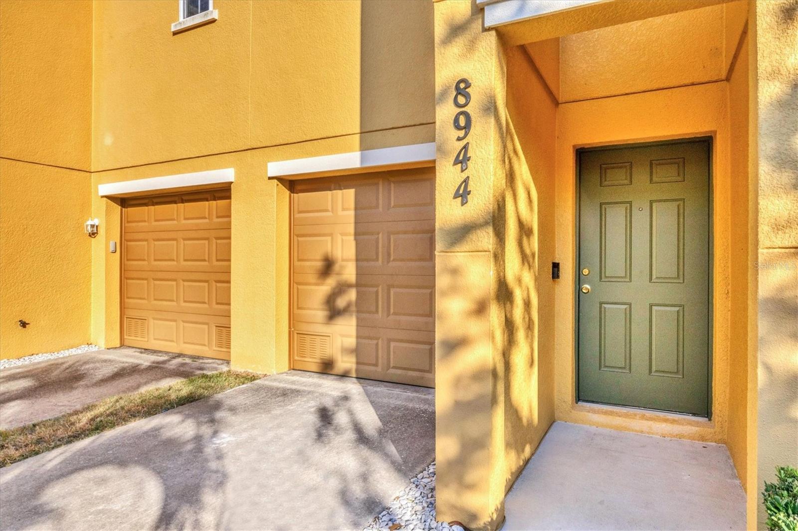 Image 3 of 40 For 8944 White Sage Loop 3204