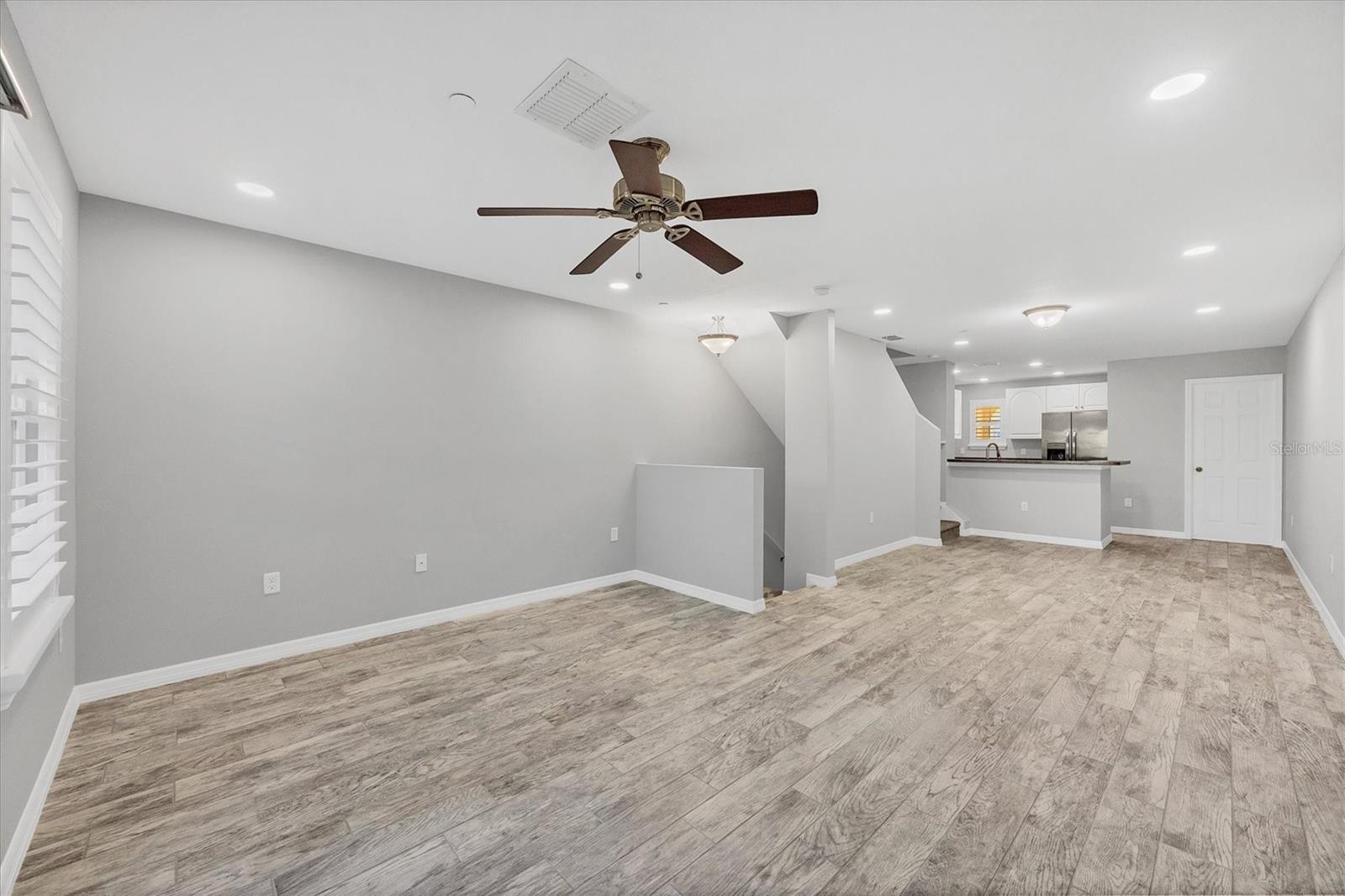 Image 7 of 40 For 8944 White Sage Loop 3204