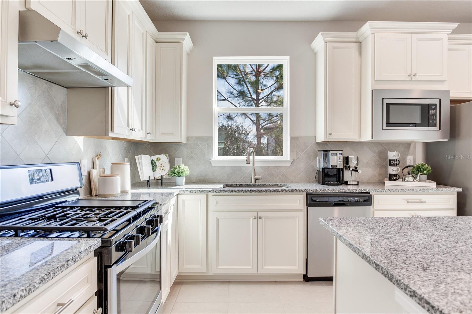 Image 27 of 75 For 19212 Iron Topsail Isle