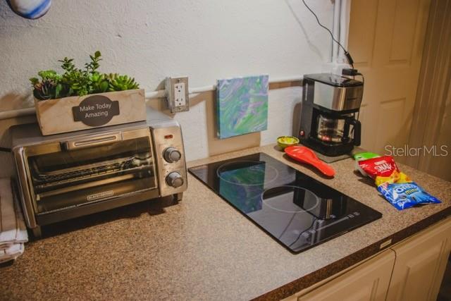 Image 15 of 39 For 530 Glenwood Avenue