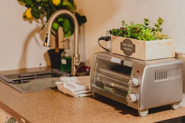 Image 20 of 39 For 530 Glenwood Avenue