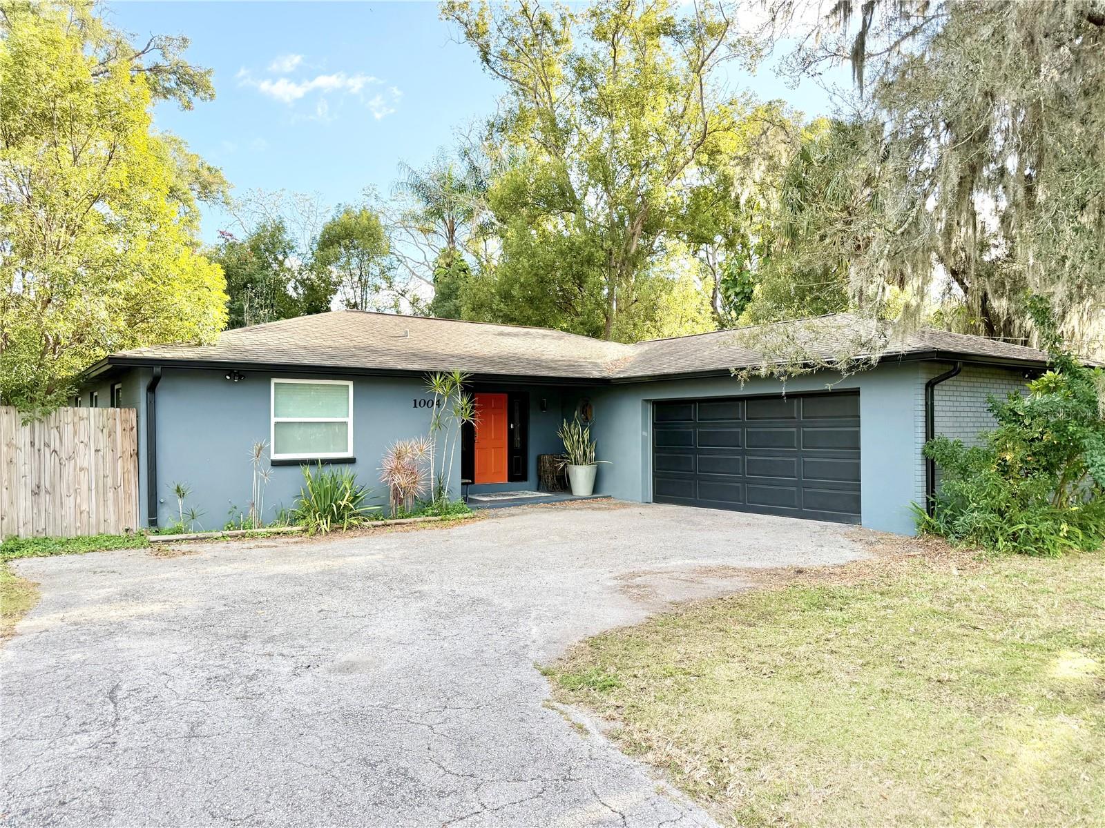 Image 2 of 60 For 1004 Lake Charles Circle