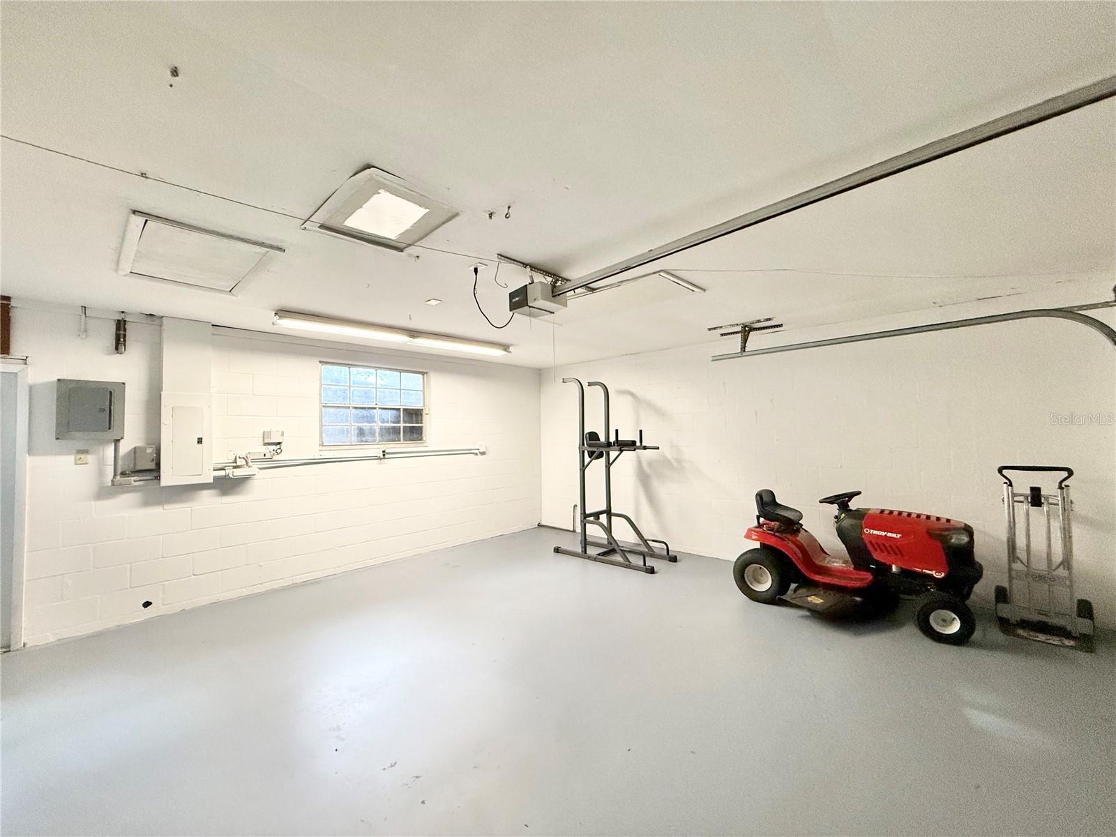 Image 51 of 60 For 1004 Lake Charles Circle