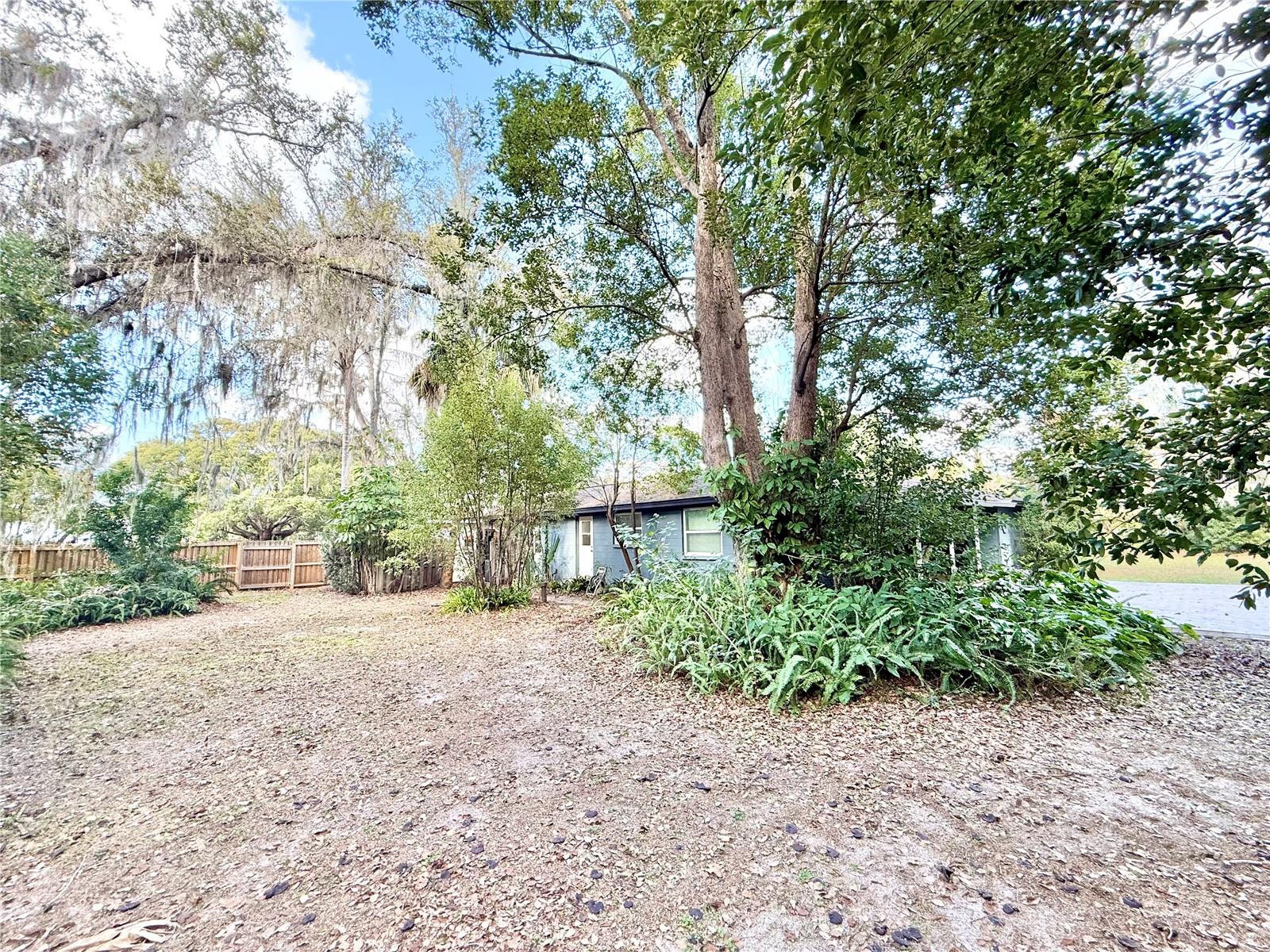 Image 58 of 60 For 1004 Lake Charles Circle