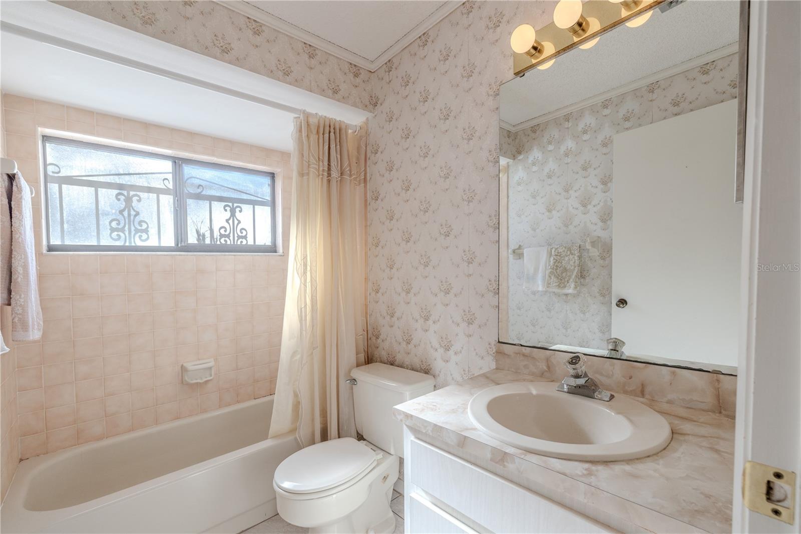 Image 28 of 40 For 6808 Seafairer Drive