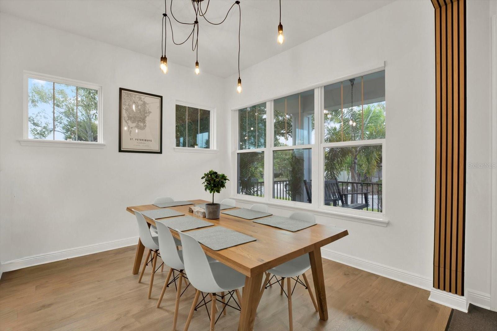 Image 12 of 57 For 139 42nd Avenue Ne