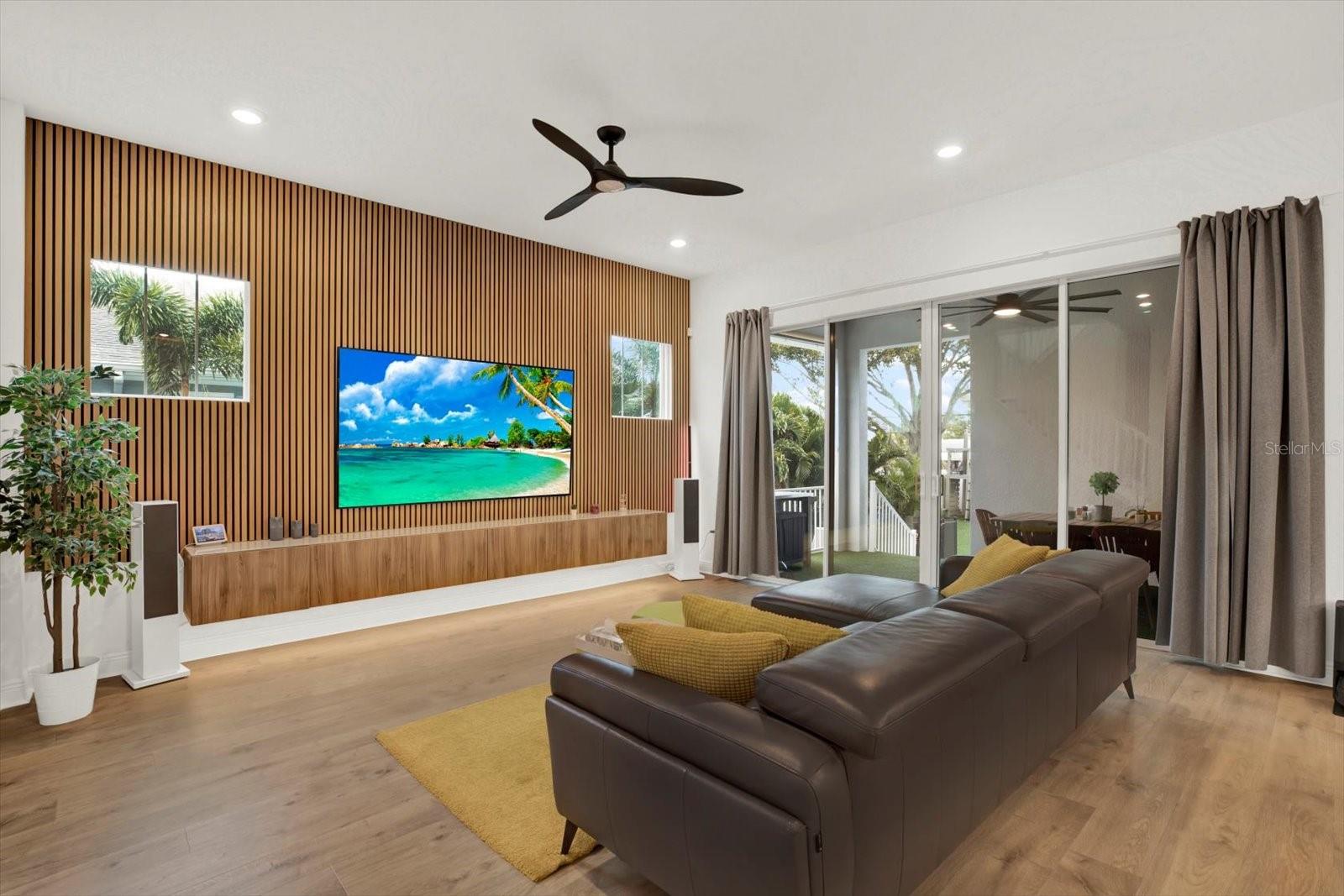 Image 14 of 57 For 139 42nd Avenue Ne