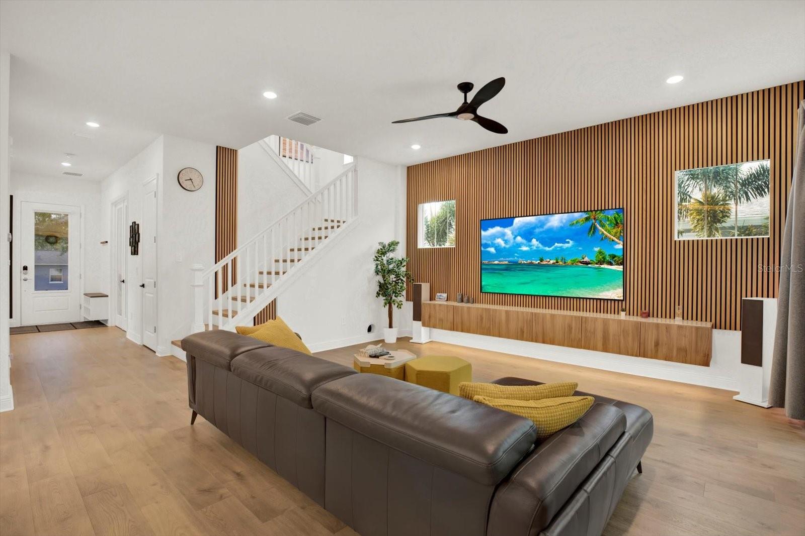 Image 15 of 57 For 139 42nd Avenue Ne