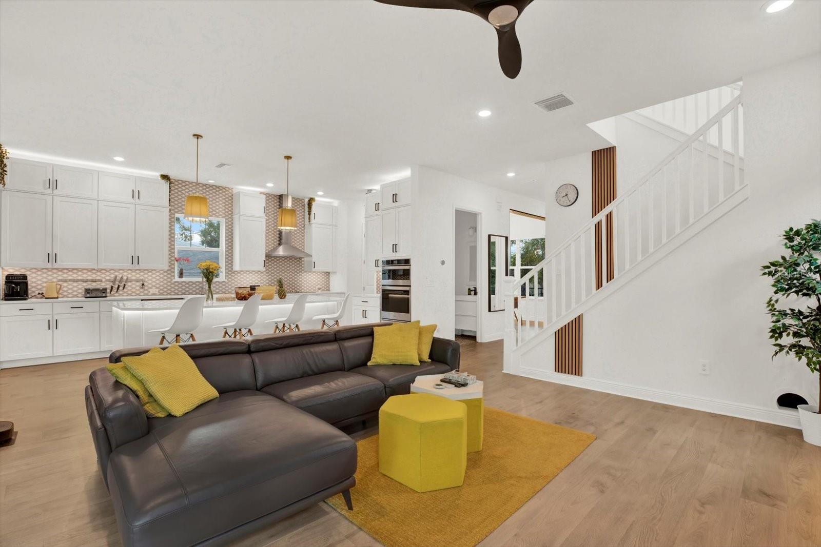 Image 16 of 57 For 139 42nd Avenue Ne