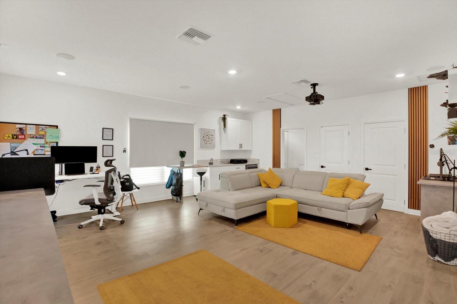 Image 23 of 57 For 139 42nd Avenue Ne