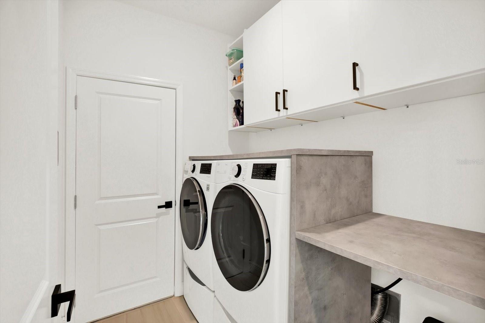 Image 35 of 57 For 139 42nd Avenue Ne