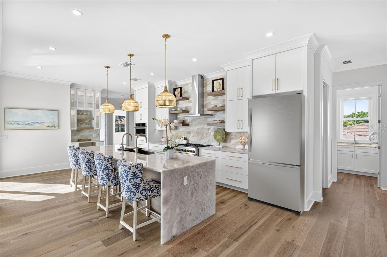 Image 14 of 63 For 2050 Hawaii Avenue Ne