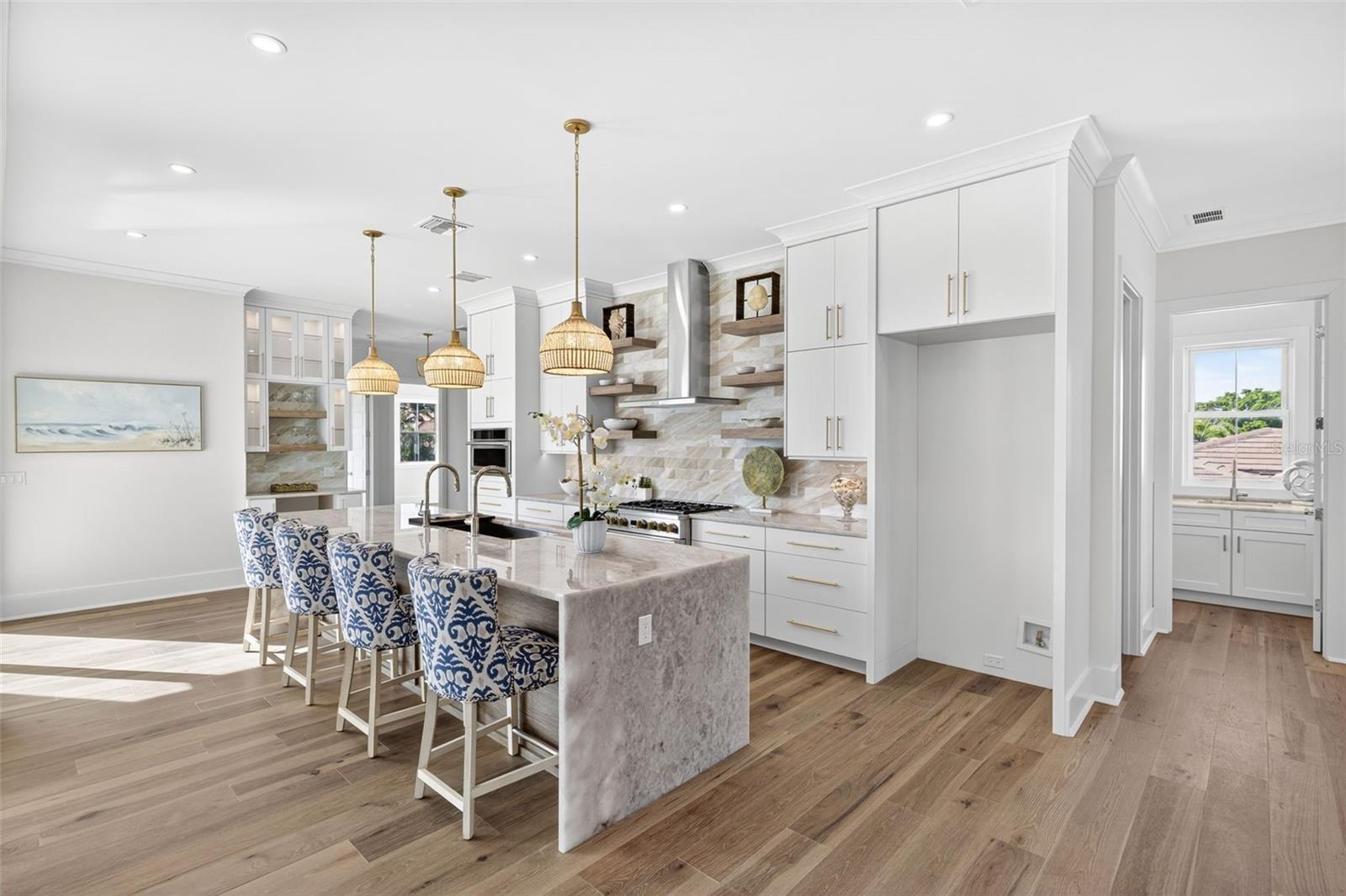 Image 15 of 63 For 2050 Hawaii Avenue Ne