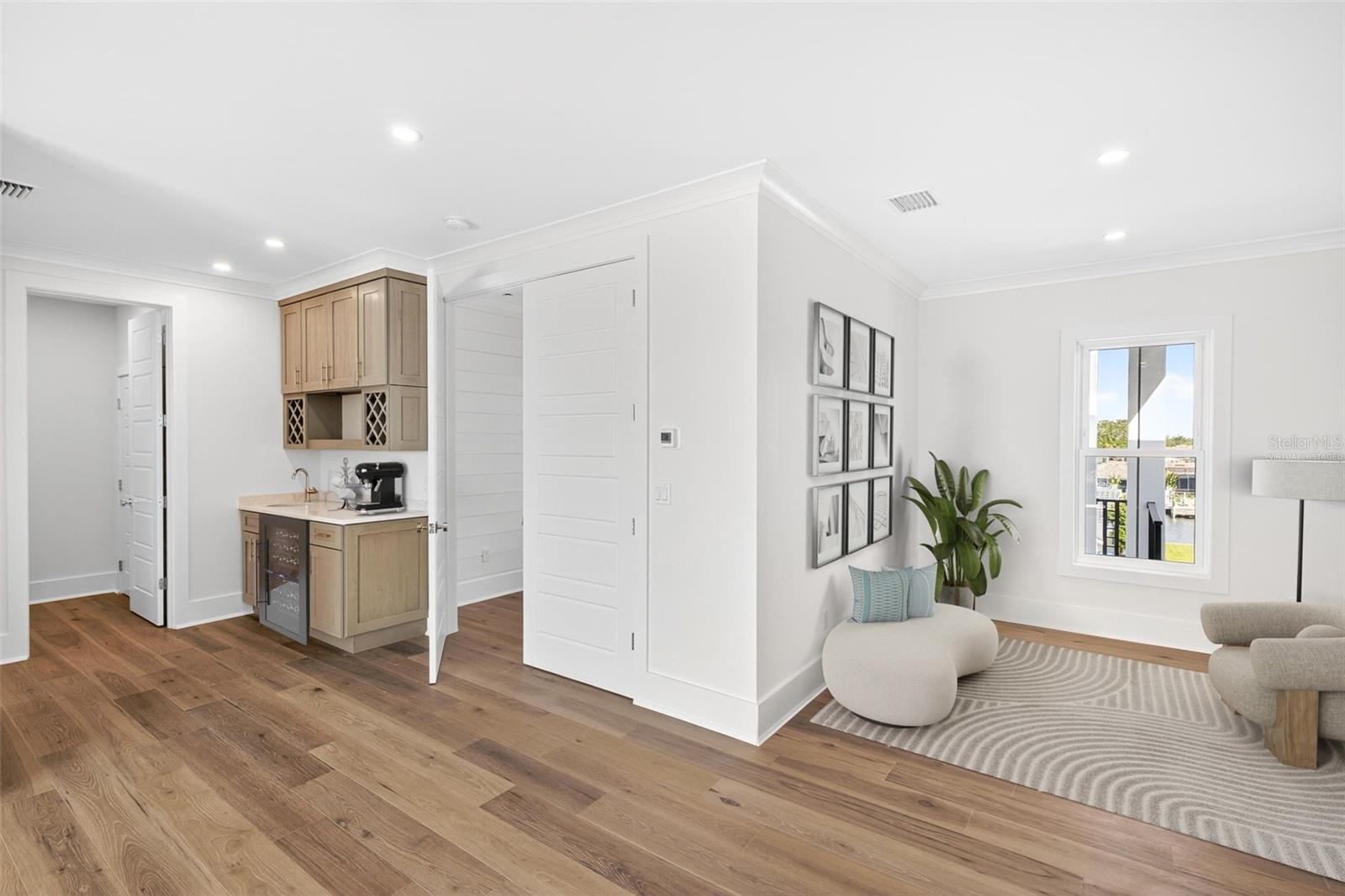 Image 28 of 63 For 2050 Hawaii Avenue Ne