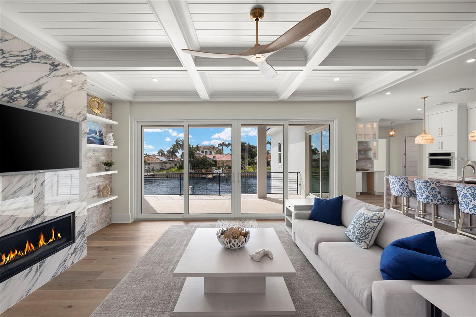 Image 3 of 63 For 2050 Hawaii Avenue Ne