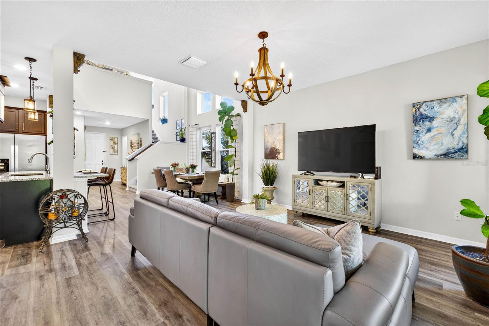 Image 21 of 83 For 5516 Silver Sun Drive