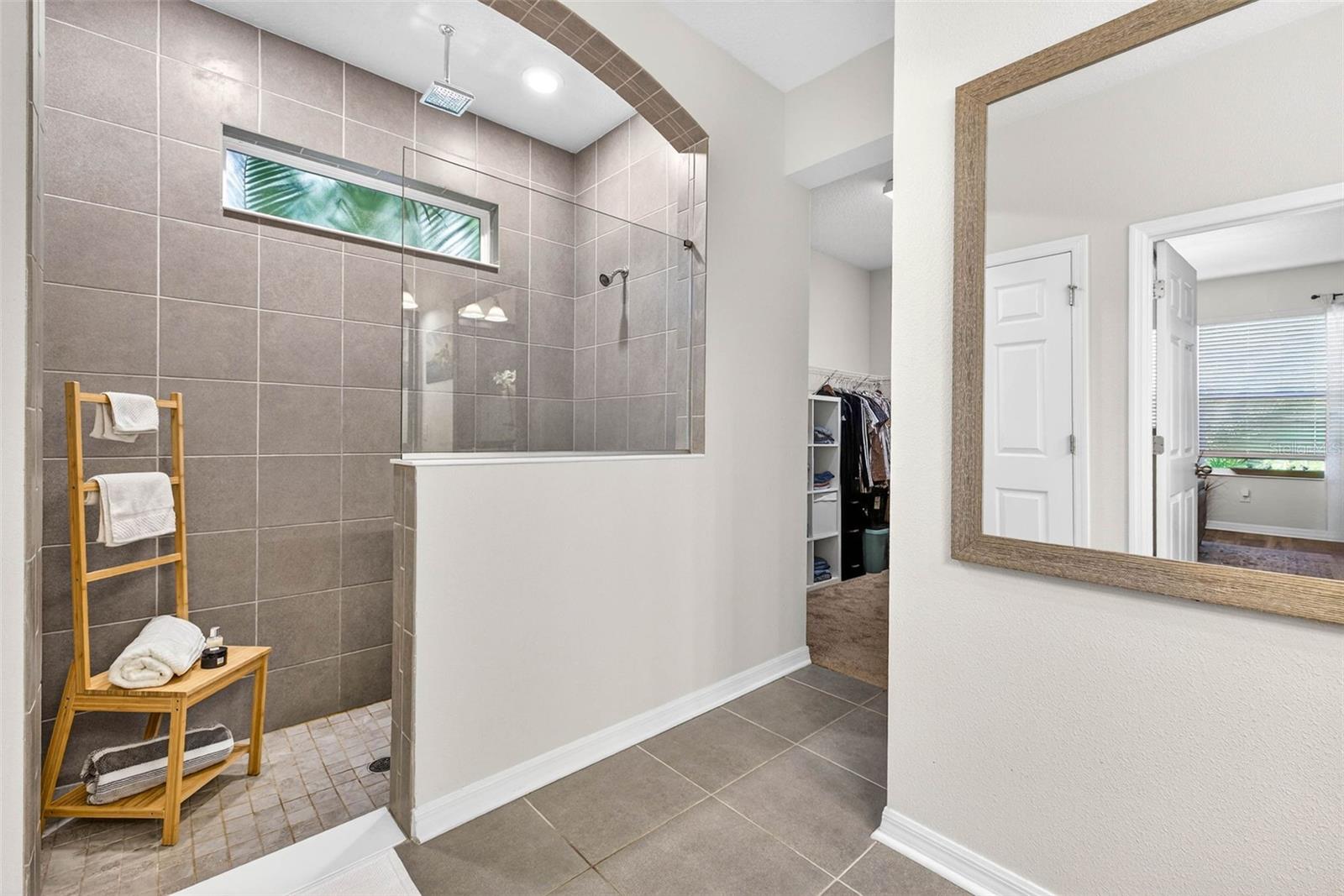 Image 29 of 83 For 5516 Silver Sun Drive