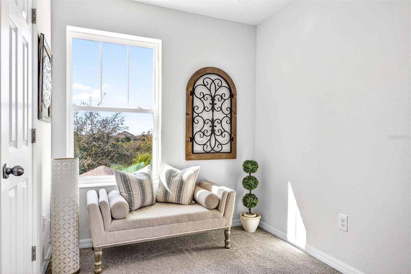 Image 35 of 83 For 5516 Silver Sun Drive