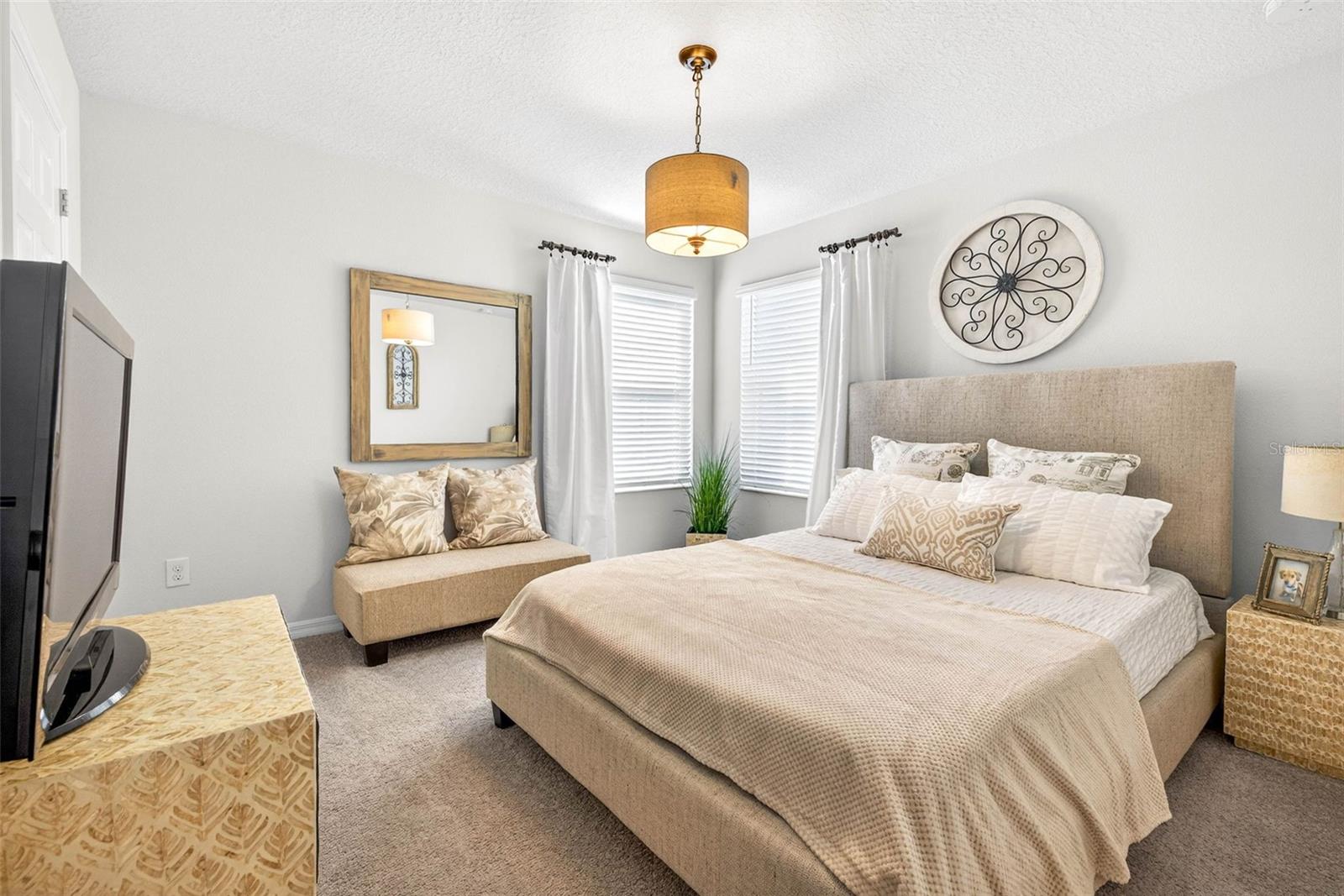 Image 37 of 83 For 5516 Silver Sun Drive