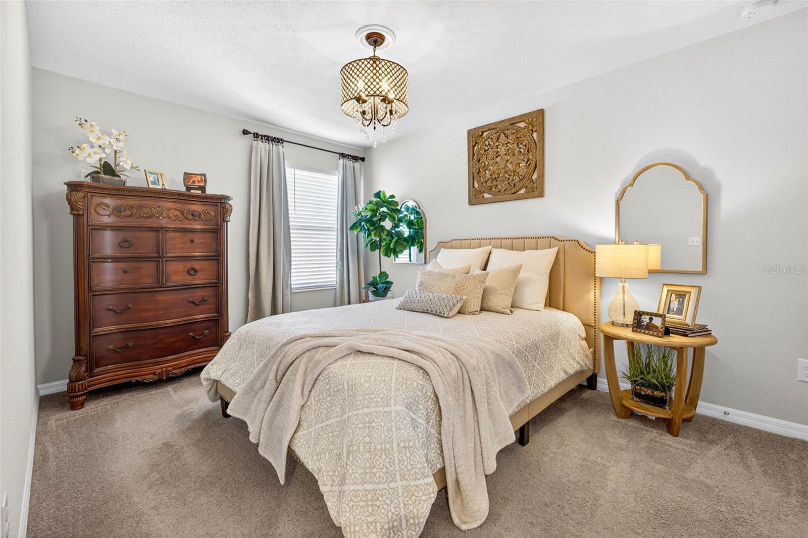 Image 41 of 83 For 5516 Silver Sun Drive