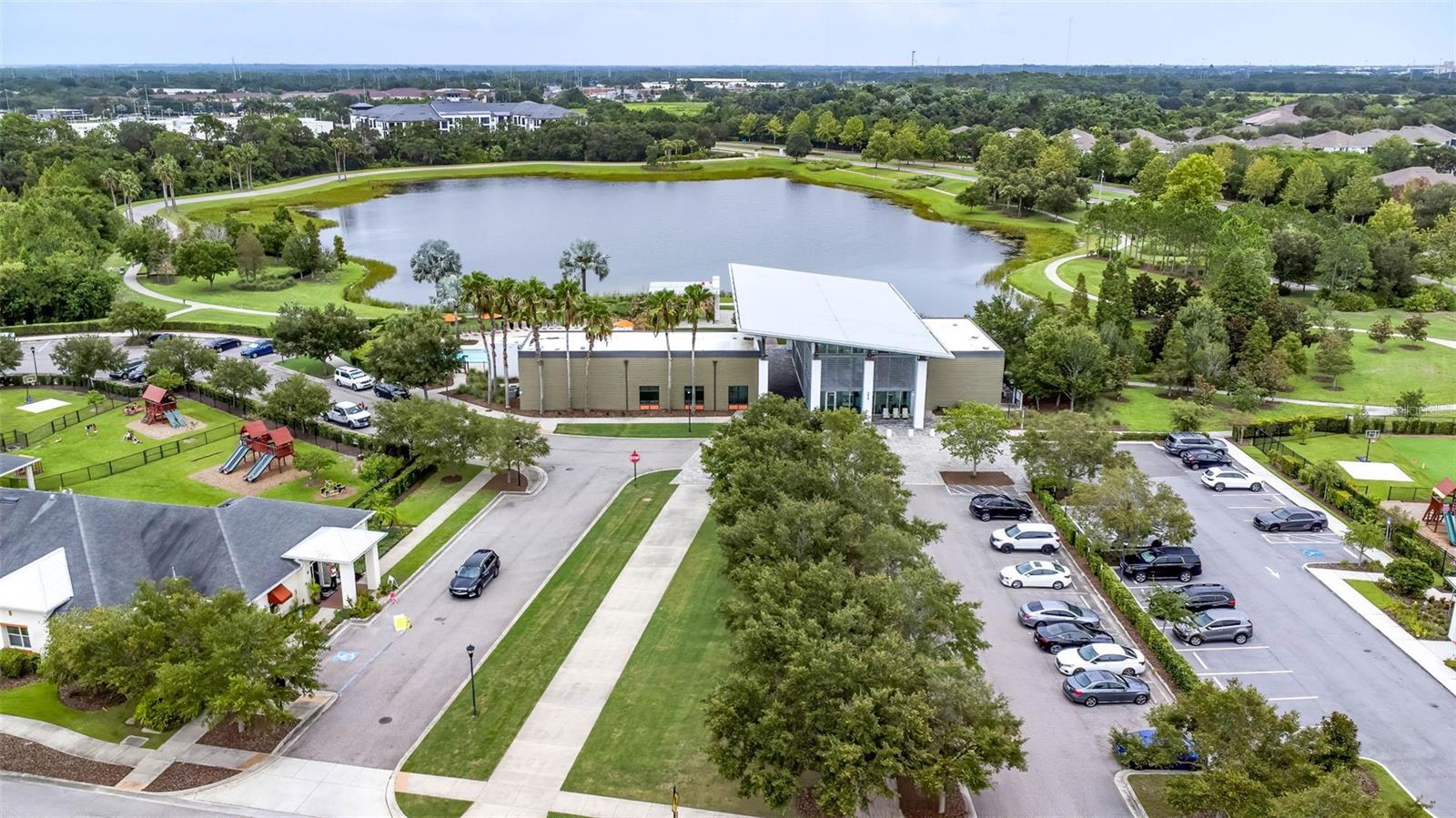 Image 76 of 83 For 5516 Silver Sun Drive