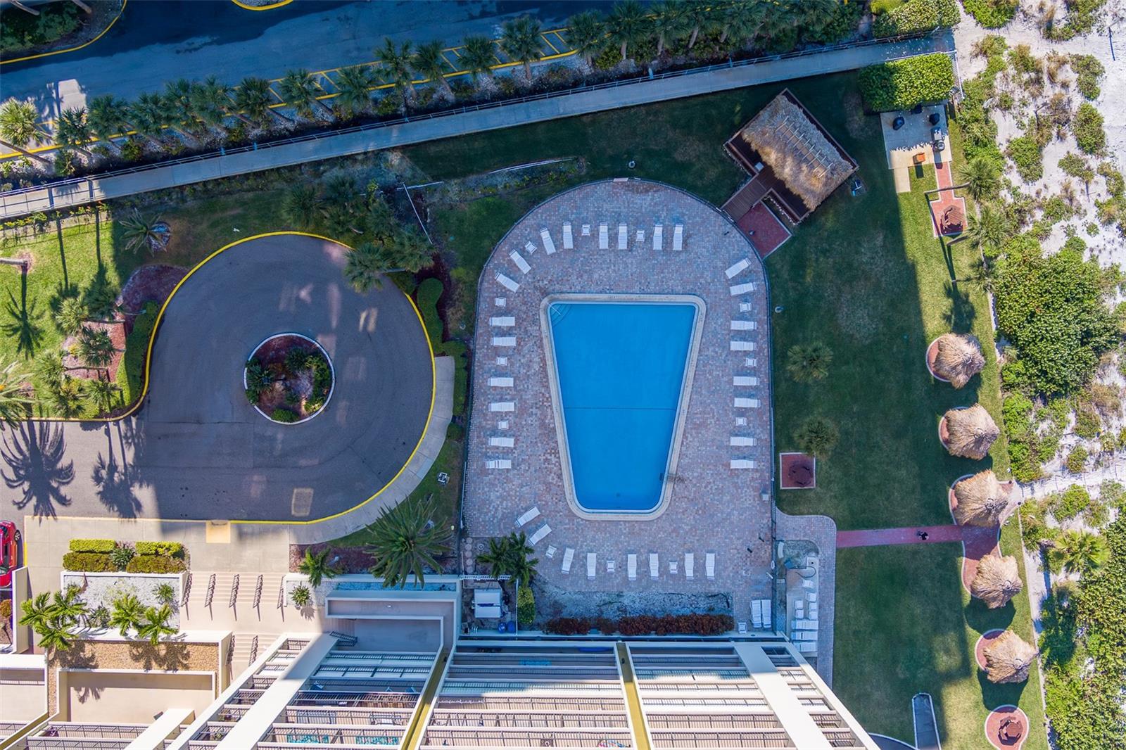 Image 52 of 68 For 1480 Gulf Boulevard 201